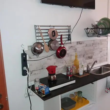 Trastevere Station Homestay *
